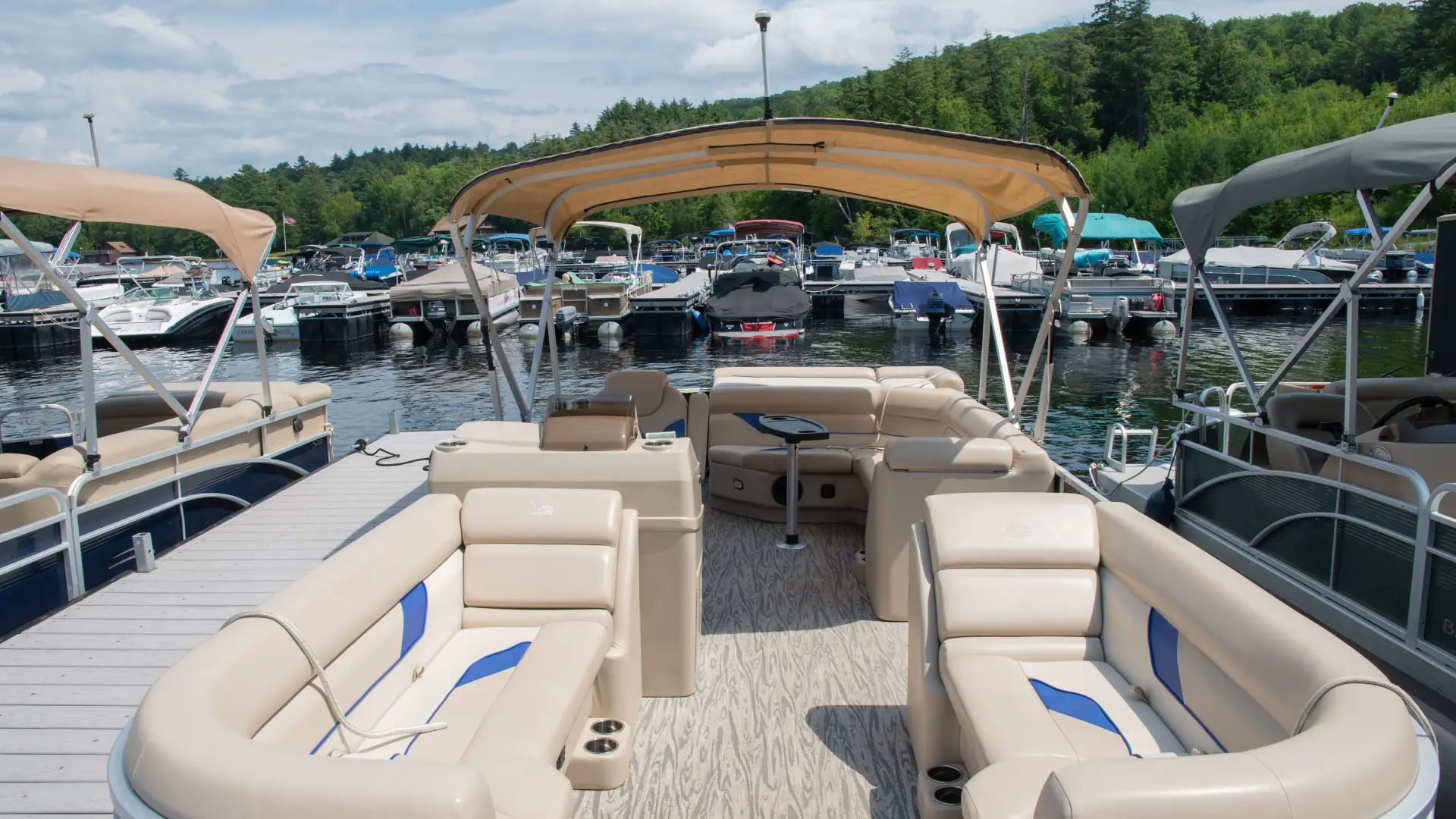 pontoon boat