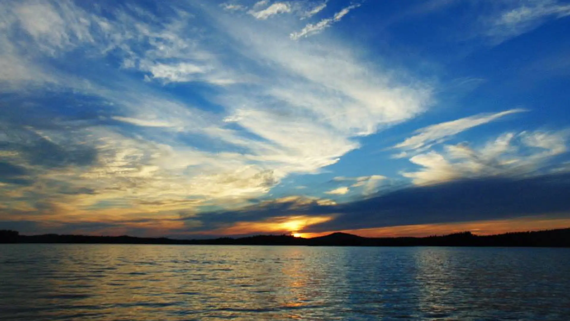 sunset-over-the-lake