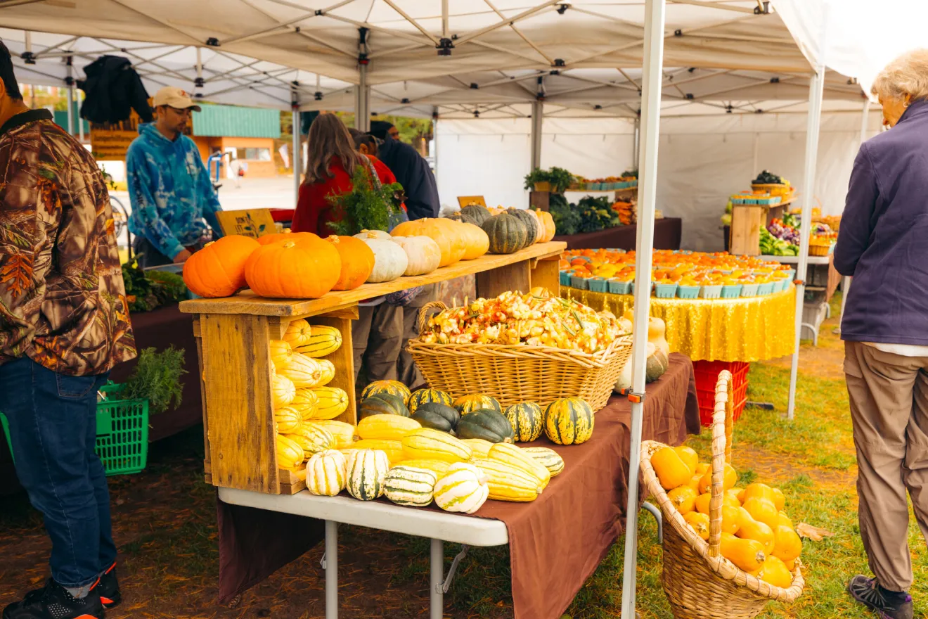 Fall produce at the farmers market.