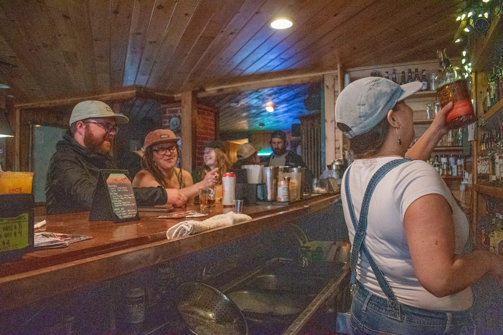 Waterhole bar