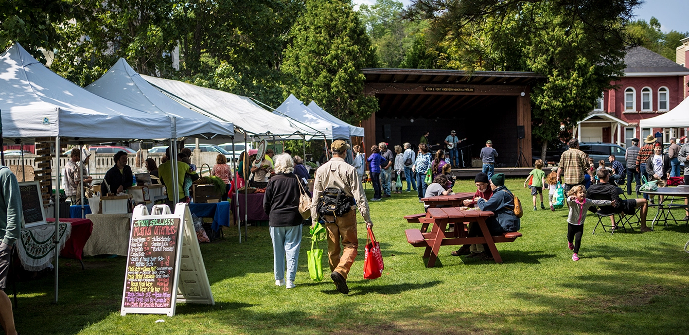 Community and travelers alike come out for live music and local art.