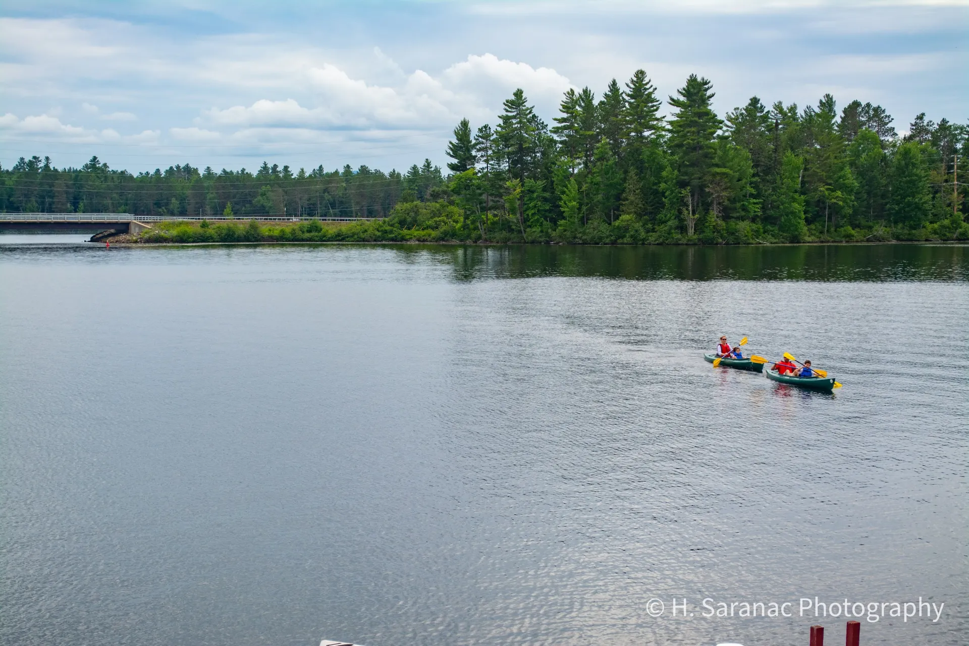 2 kayakers on lake 
