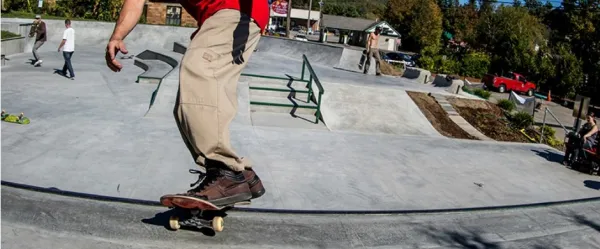 Close up of feet on a skateboard