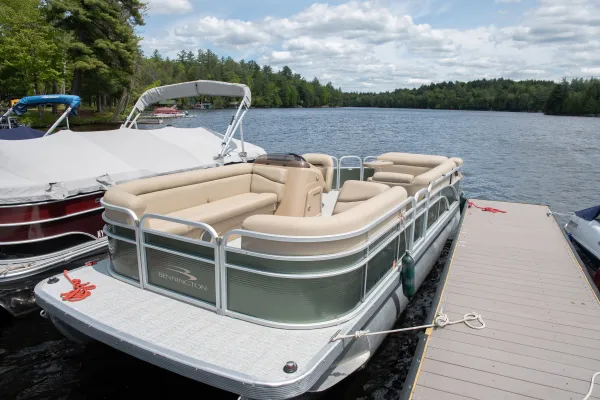 pontoon boat