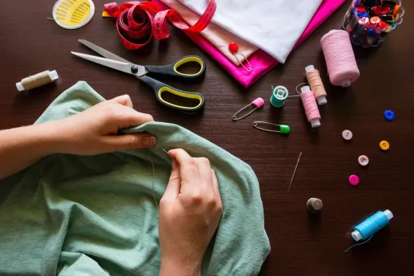 hands sewing